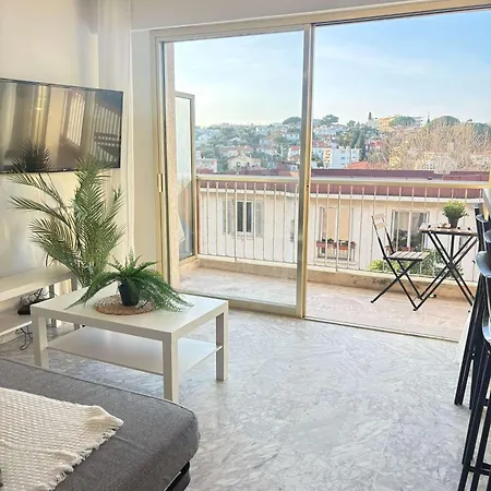 Apartamento Bel Renove Avec Balcon Centre